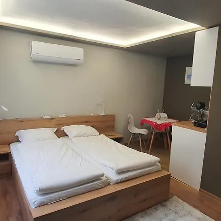 Kali Guest Apartmán *